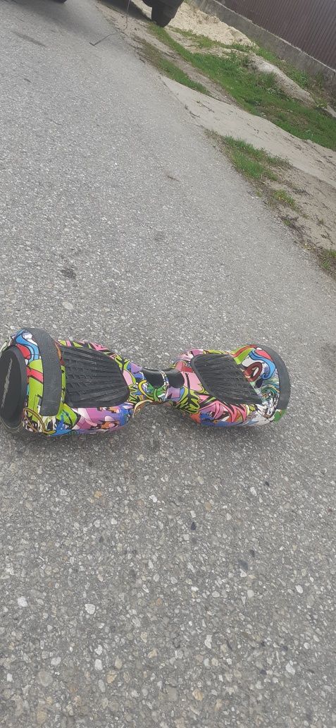 Vînd Hoverboard foarte bun