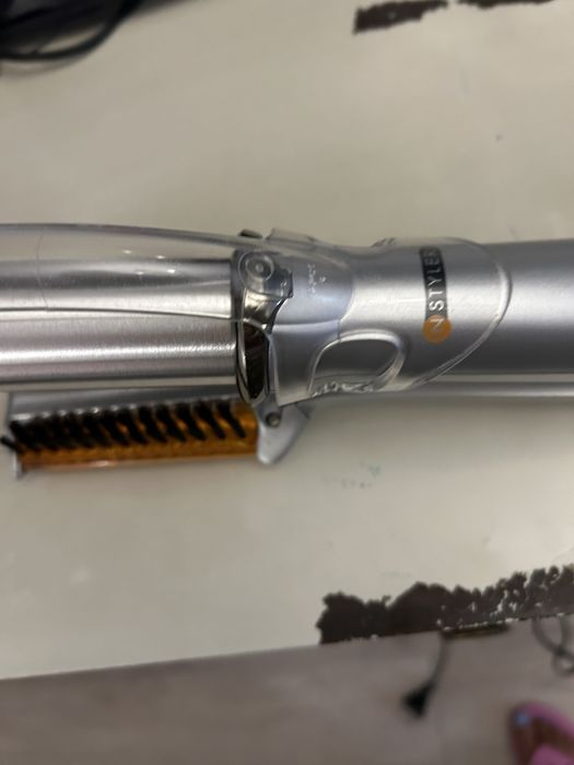 Perie indreptat parul si pt bucle