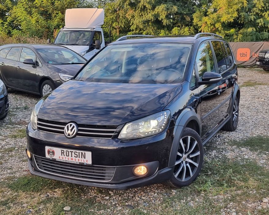 Volkswagen Touran Volkswagen Touran Cross ~2.0 TDI~170 C.p.~DSG