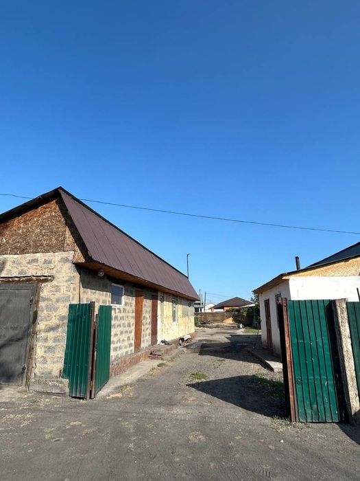 Продам дом частный в 1 участке 2 дома