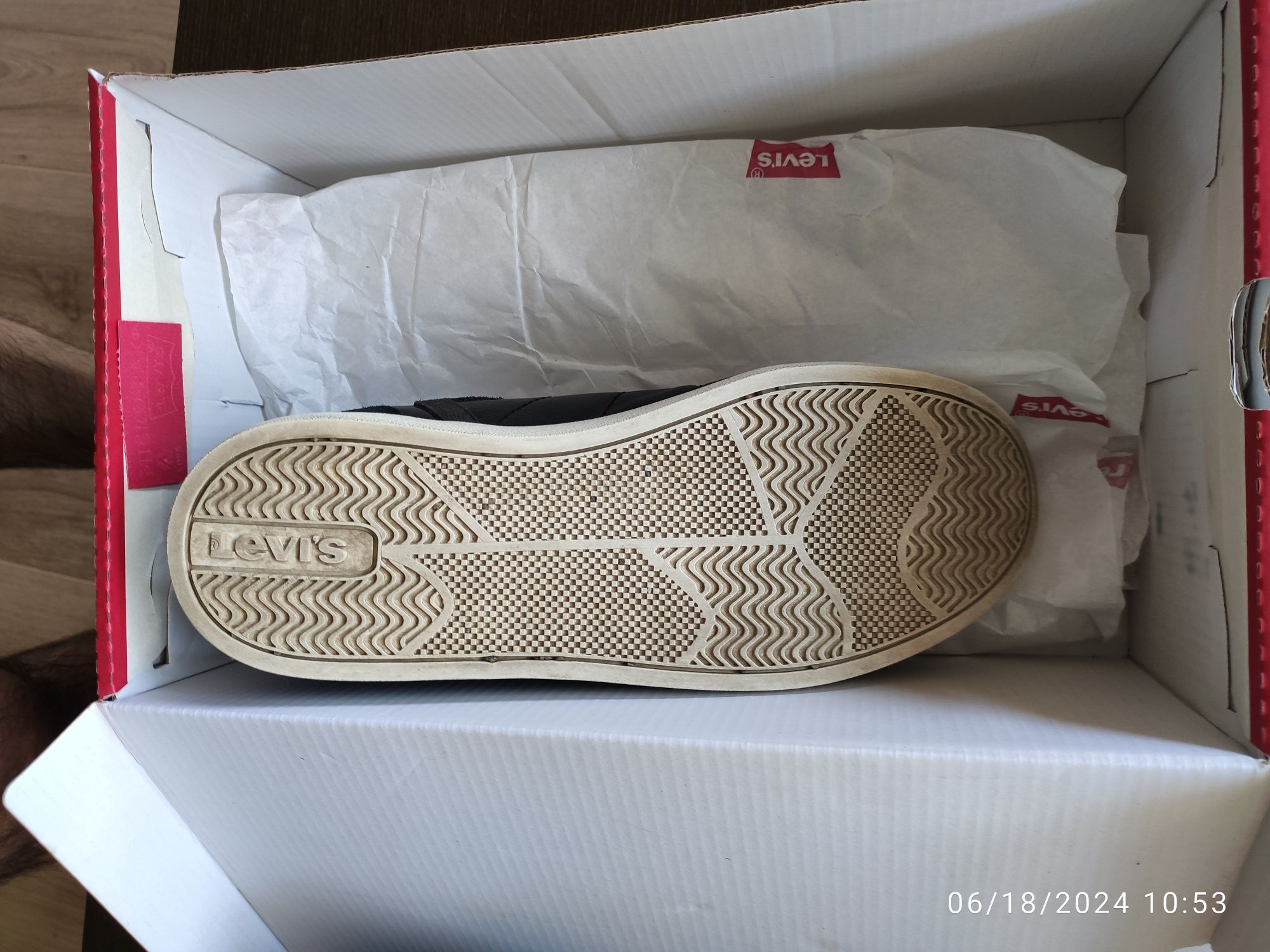 Levi's спорни обувки