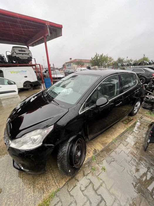 Пежо 208 1.6 VTi 2013г.