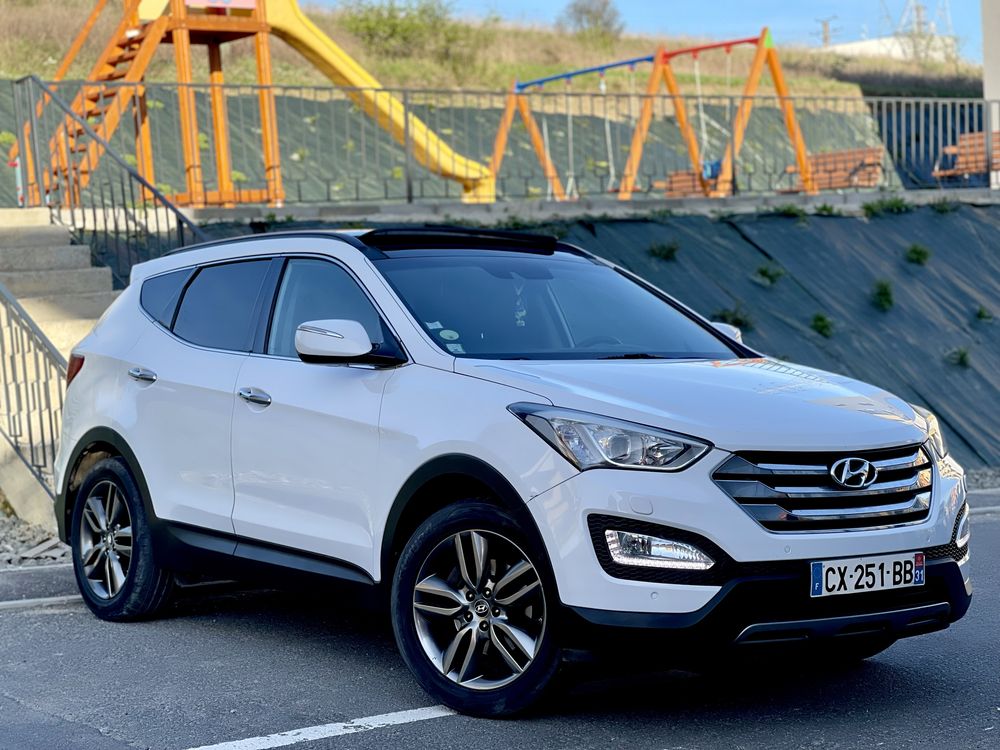 Hyundai Santa Fe 4X4 2.2 197 CP 7 Locuri