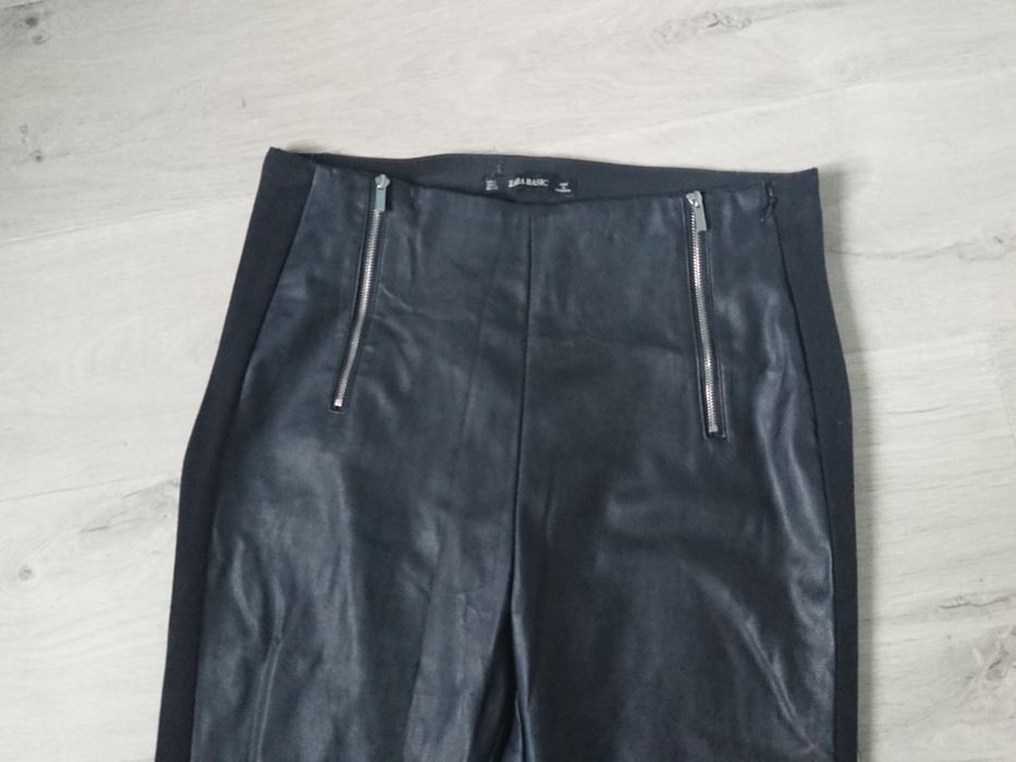 Pantaloni de imitație piele Zara, L femei
