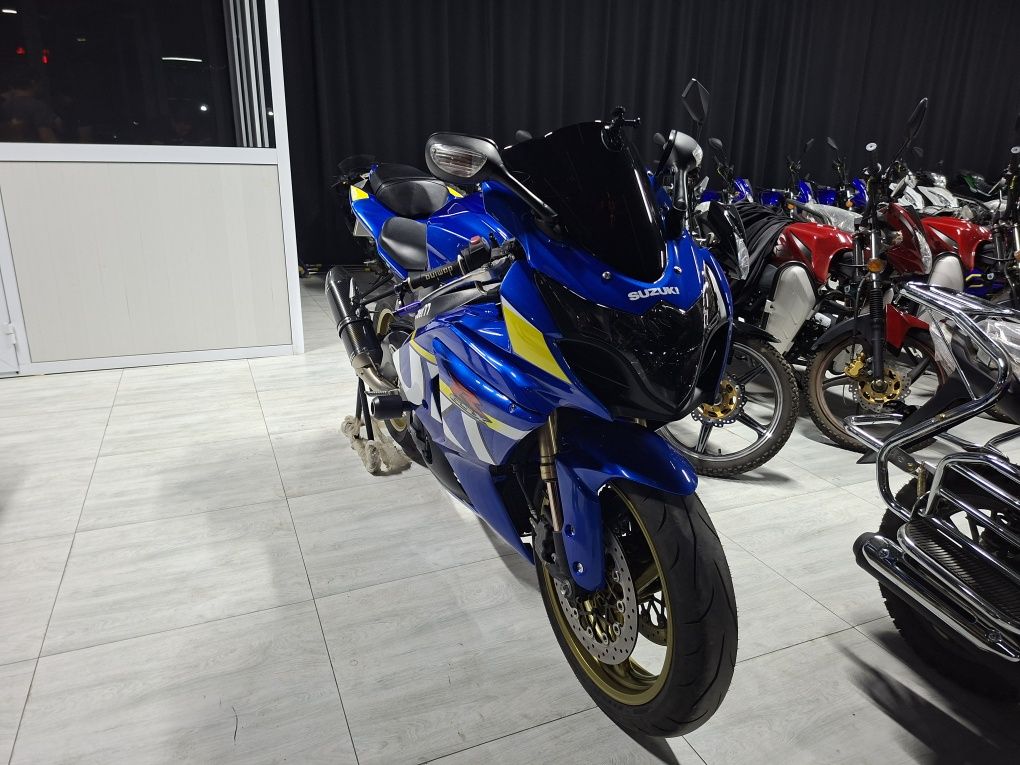 Suzuki GSX-R 1000 L1 sotiladi