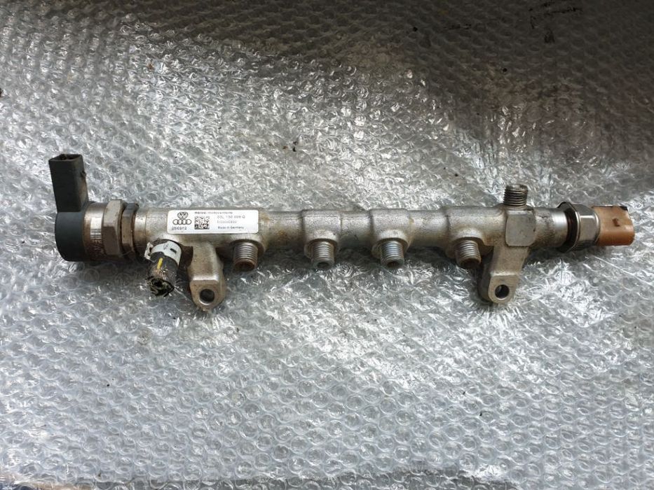rampa injectoare cu senzor si regulator presiune audi a4 b8 8k audi a5 a6 seat exeo 2.0 tdi cgl 03l130089q 057130764ab