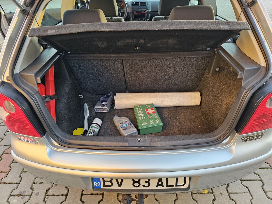 Vând Volkswagen Polo 2003