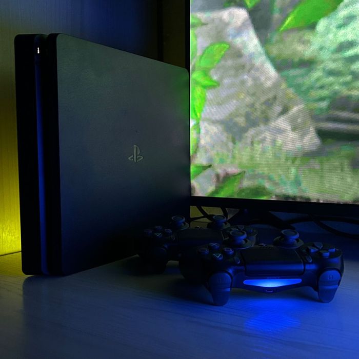 PlayStation 4 — Срочная Продажа!