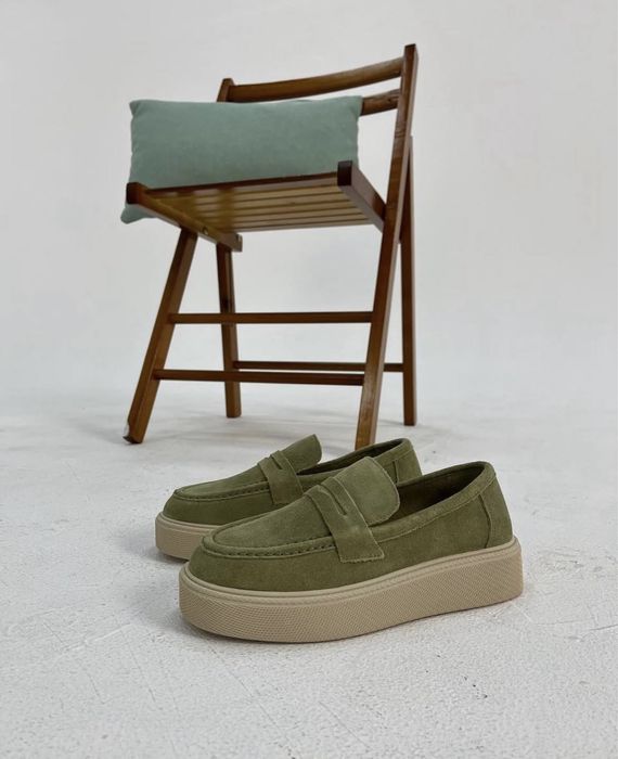 Новые Замшевые лоферы 35 рр