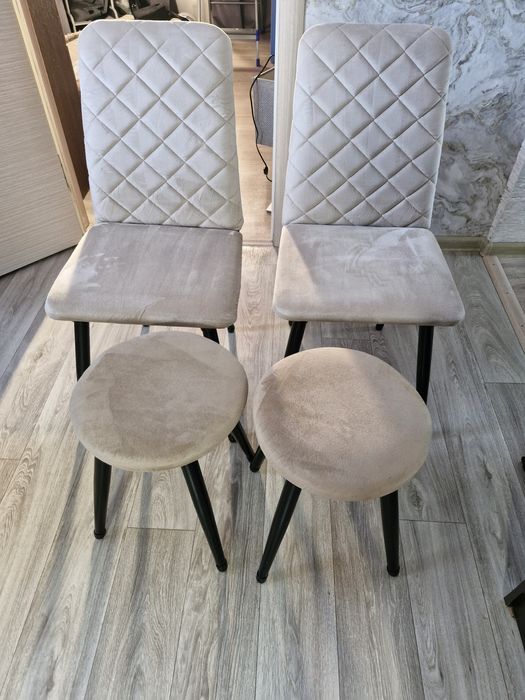 Продам Кухонные стулья
