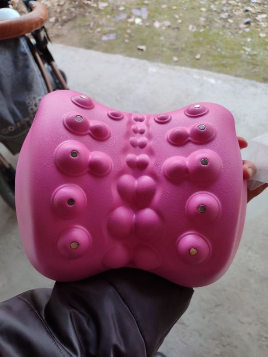 Массажёр с магнитами для растяжки позвоночника 

Цена: 90.000 сум