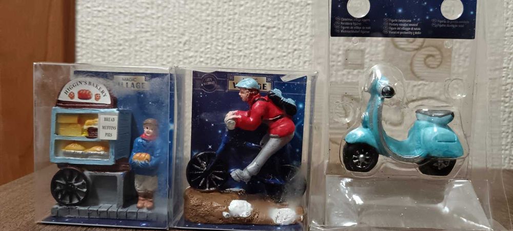 Коледни LED мини светещи сцени, фигурки за декорация на MAGIC VILLAGE.