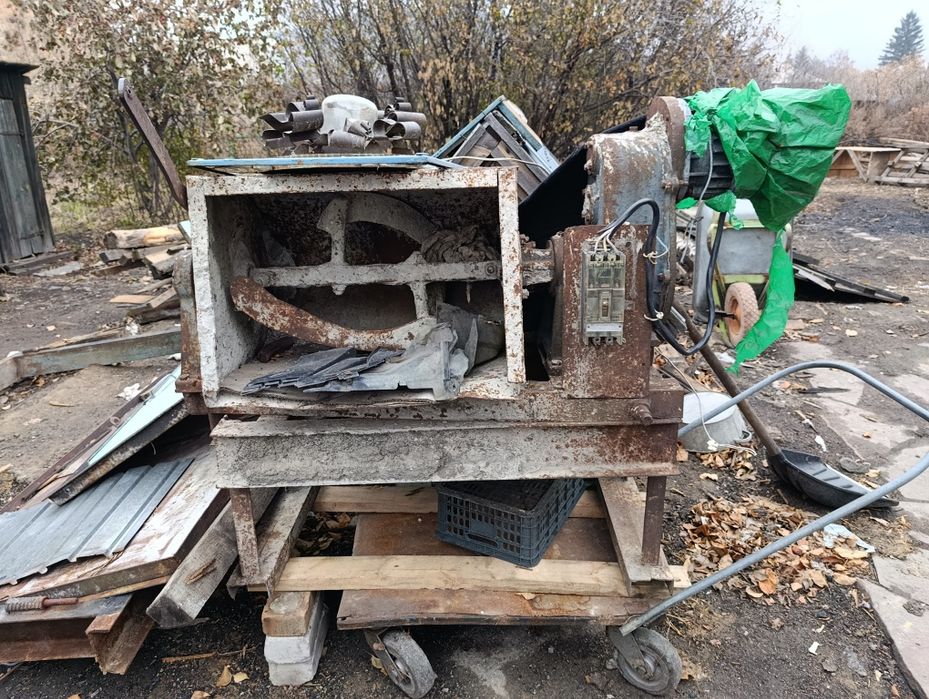 Продам бетономешалку