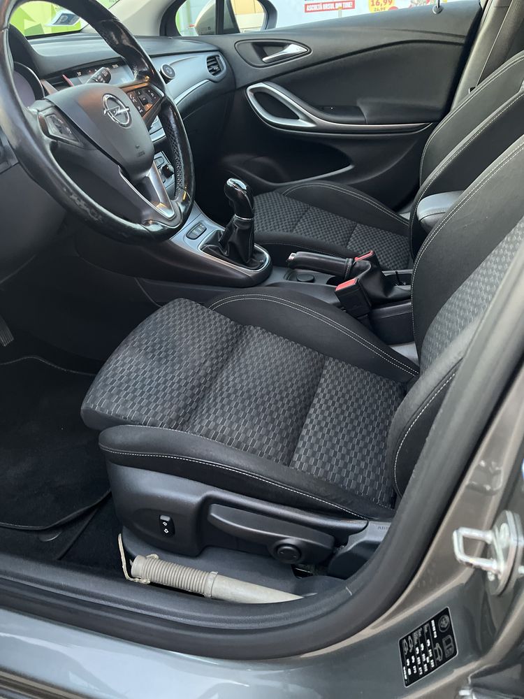 Opel Astra K Sports Tourer 1.6 CDTI 136 CP – 2017