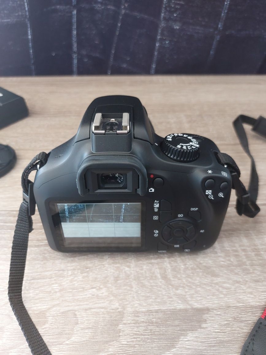 Фотоапарат Canon EOS 4000D