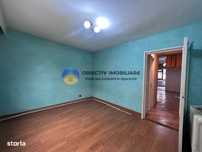Apartament de vanzare 3 camere- pretabil pentru spatiu comercial