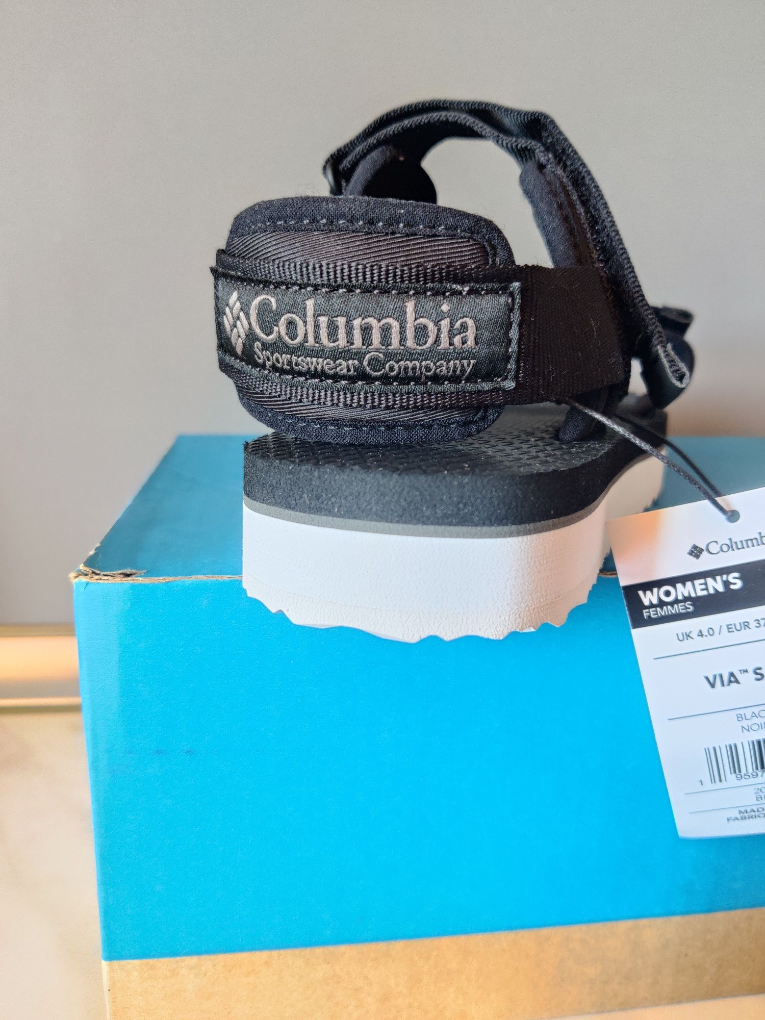 Сандали Columbia и чехли Under Armour