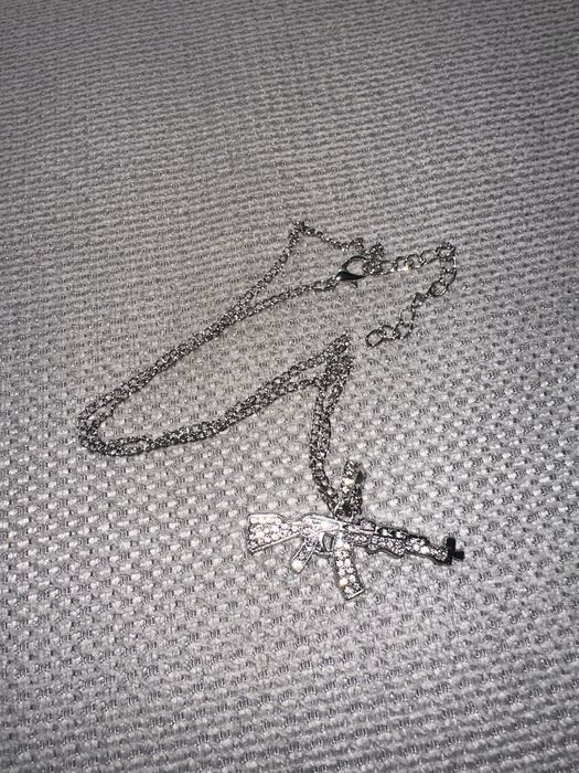 Lanț AK 47 cu pietre (am doua daca sunteti interesati)