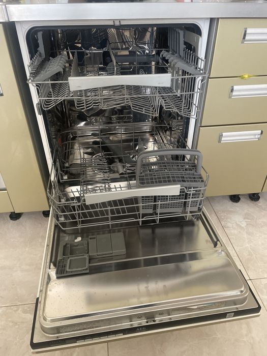 Посудомойка Работает но протекает