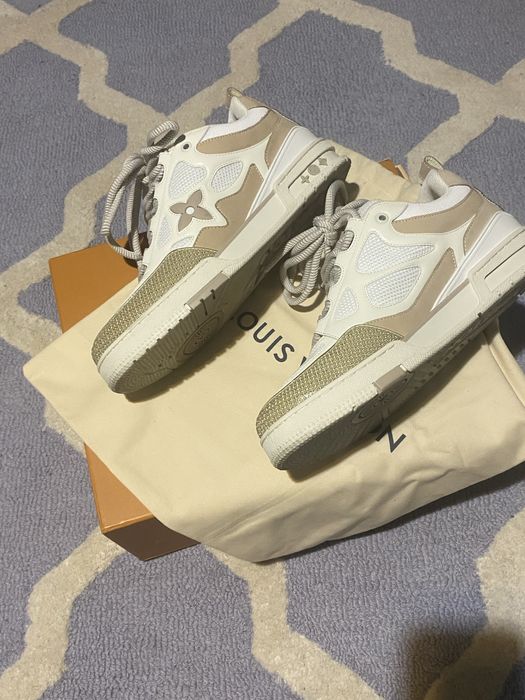 LV skates beige white