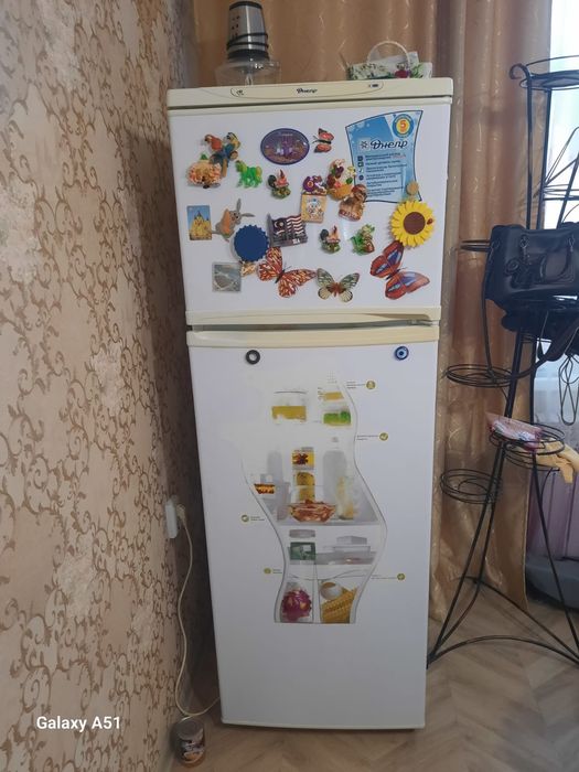 Продам холодильник