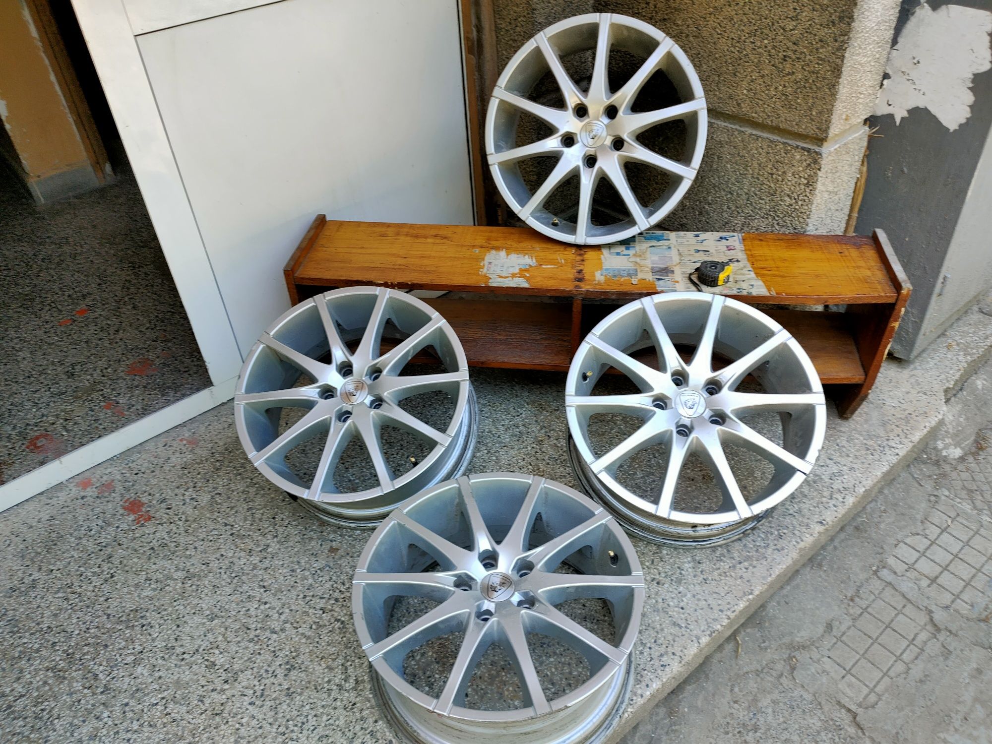 Джанти Alutec 17" 5x114.3, ET 38, 67.1