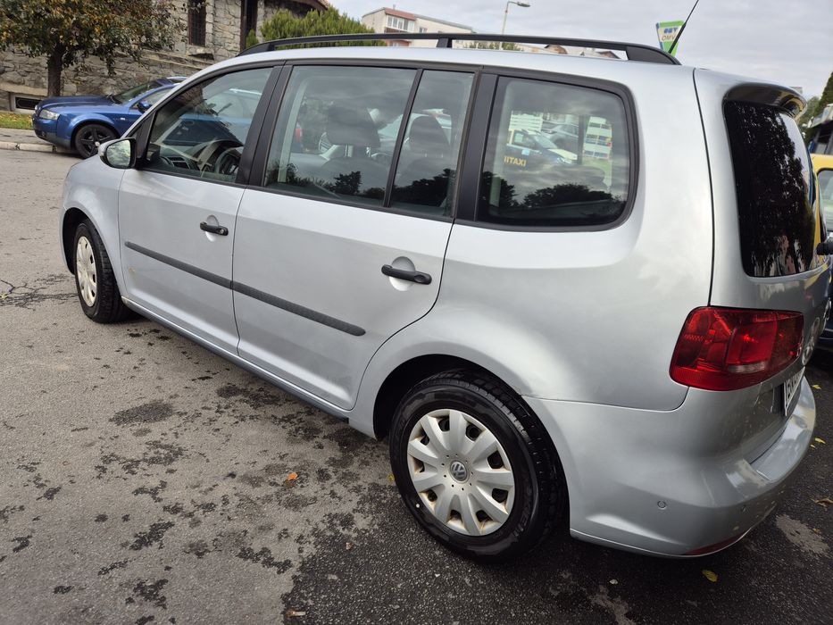 Volkswagen Touran 2012