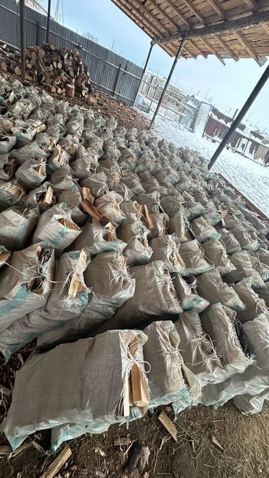 Дрова в мешках, дрова в мешках.