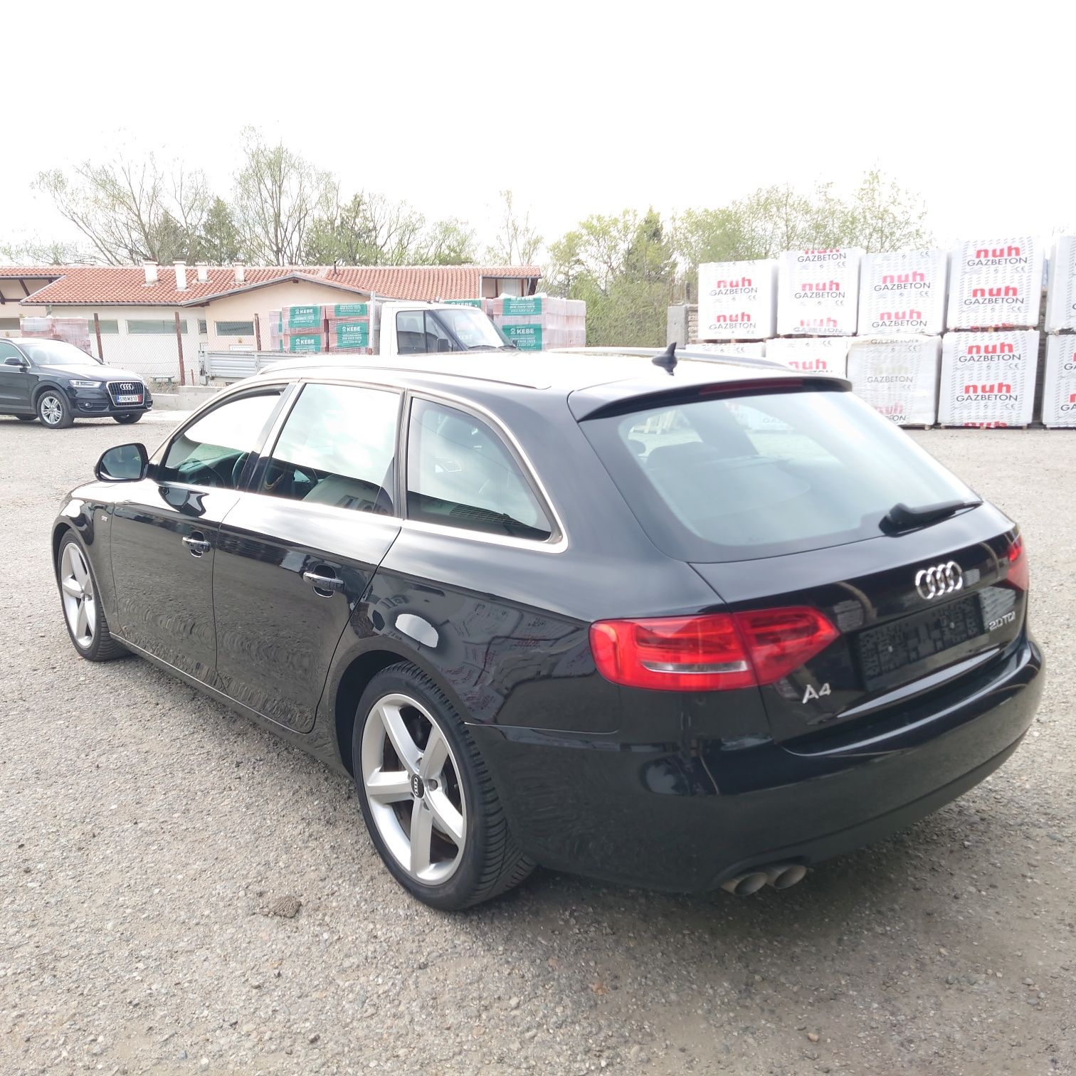 Audi A4 2.0 TDI S line