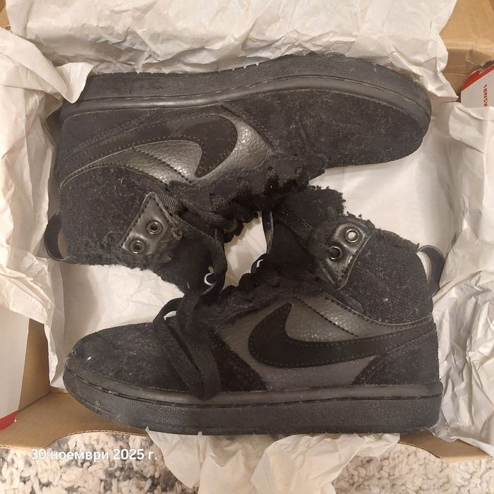 NIKE ботички номер 30