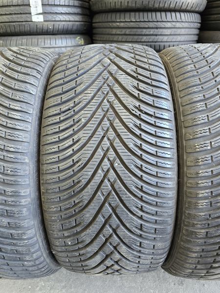 225/40/18 KLEBER 4бр