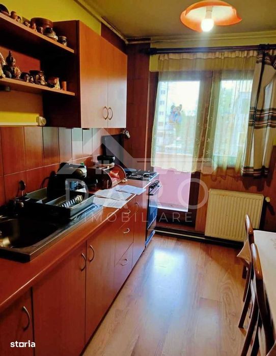 Apartament 4 Camere și două băi de vânzare Piața Gării