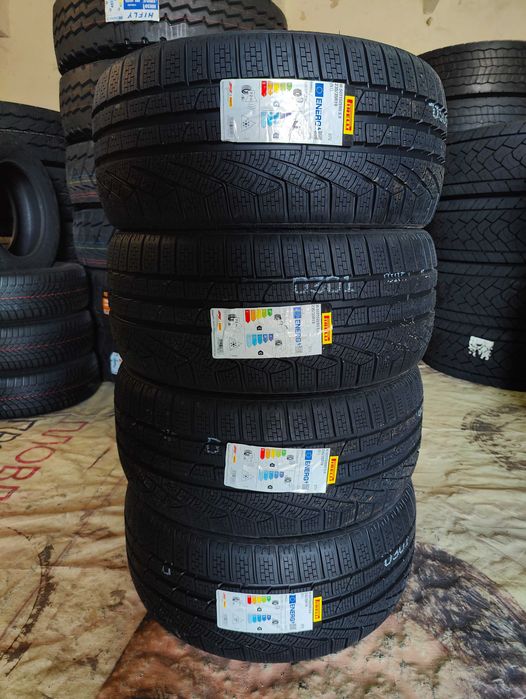 4 зимни гуми 235/35R19 Pirelli Sottozero W240 SerieII (N1) 87V DOT2625