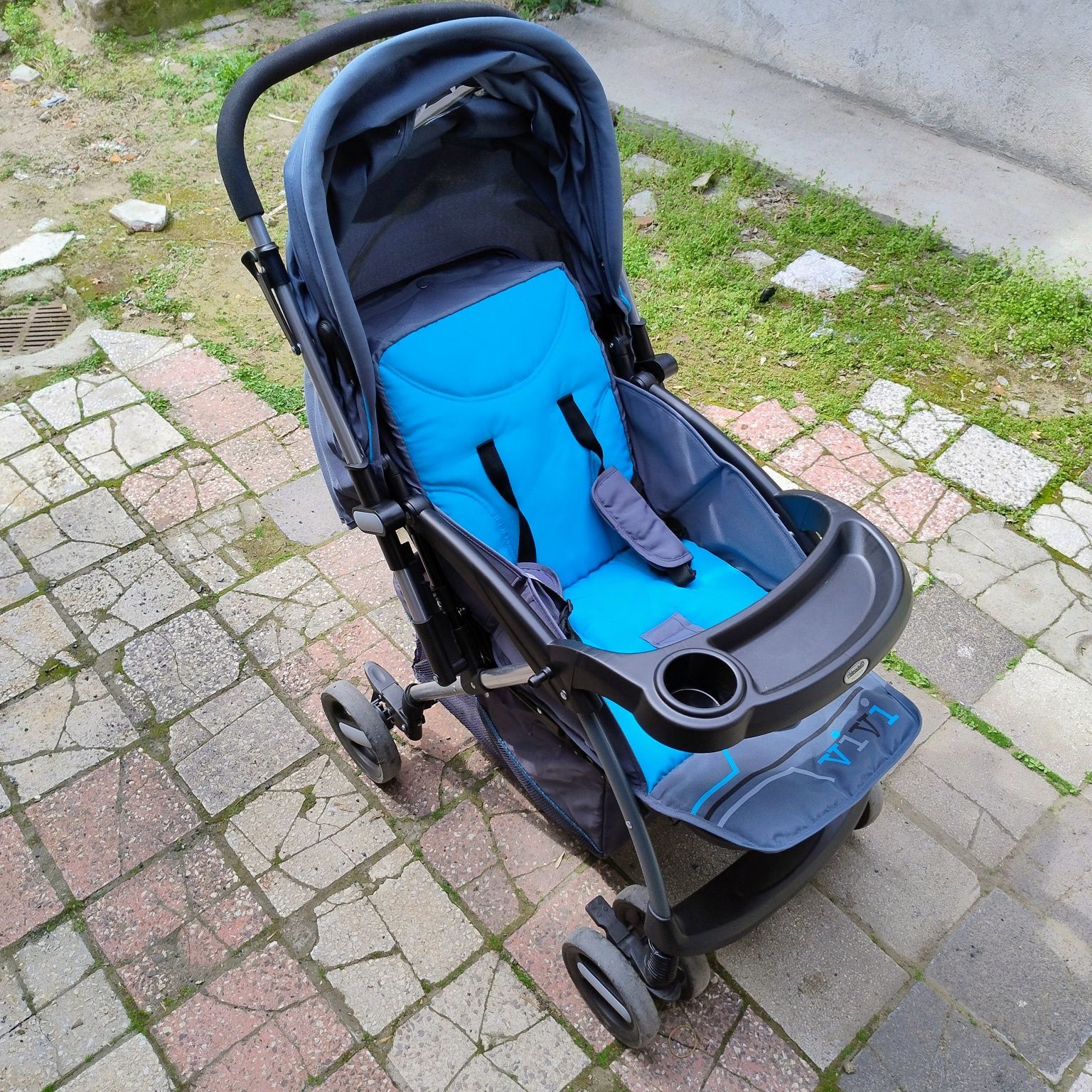 Детска количка chipolino vivi