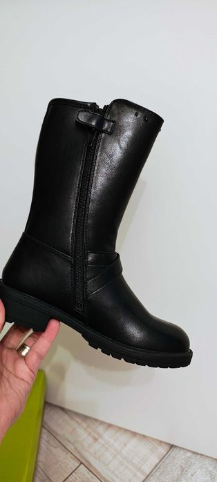 Cizme noi pentru fete