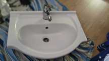 Chiuveta baie Dimensiuni baza: latime 52 cm, inaltime: 78 cm, adancime