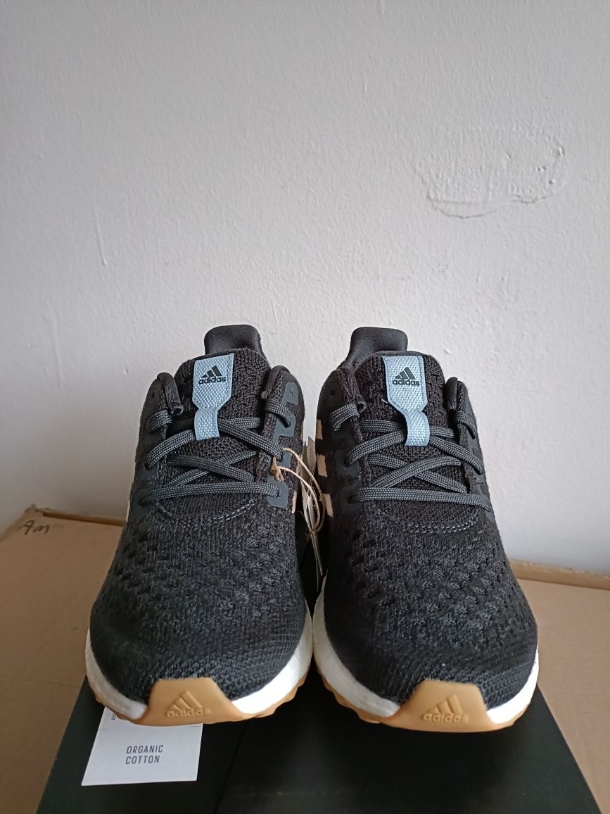 Adidas Ultraboost номер 37 1/3