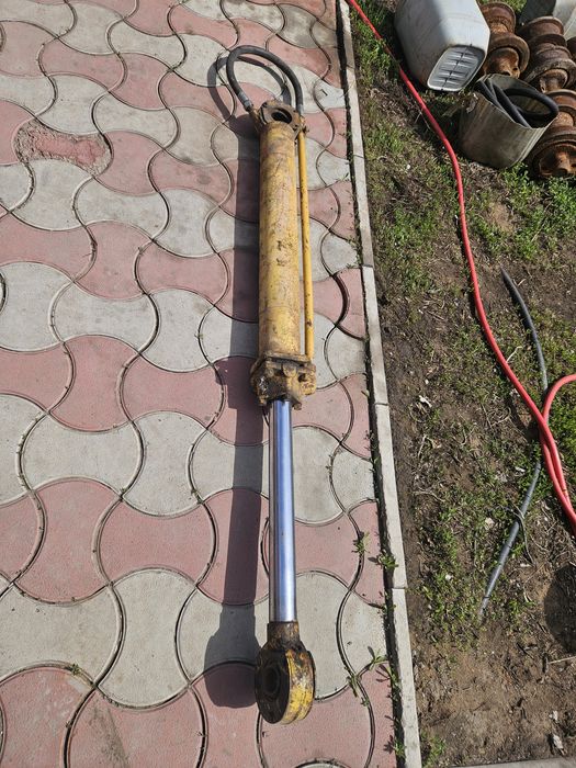 Цилиндр отвала цилиндр перекоса Чтз бульдозер т 130 т 170 б 10 м