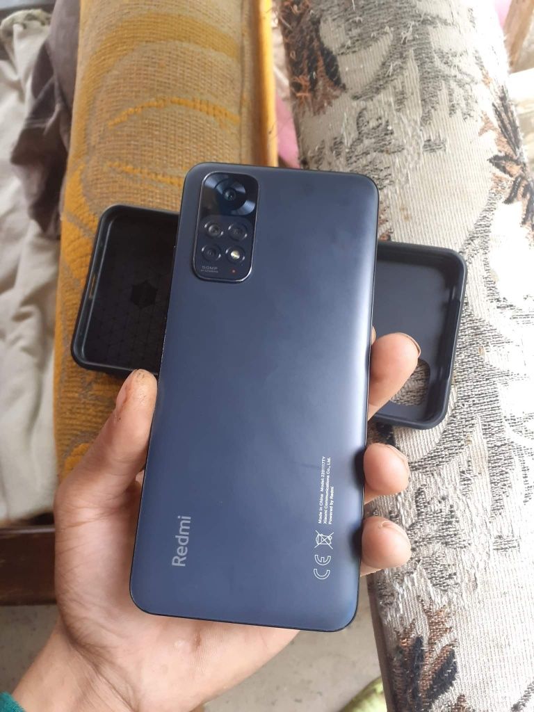 Vând redmi note 11