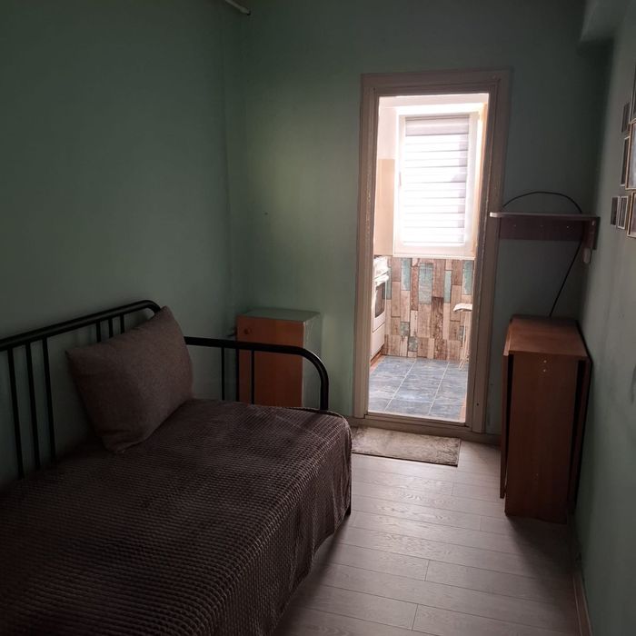 Vand Garsoniera 33 mp