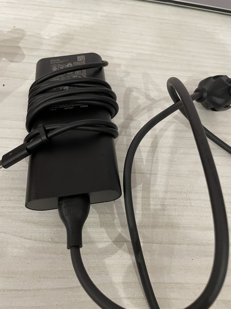 Зарядно dell 130w type c