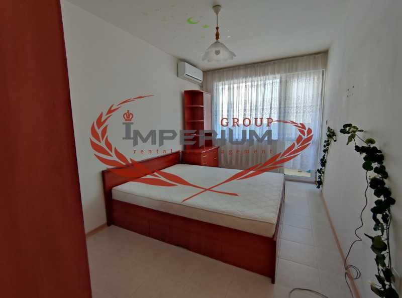 Дава се под наем Тристаен апартамент в Варна, Колхозен пазар - 85 кв.м за 459 € - Снимка #1