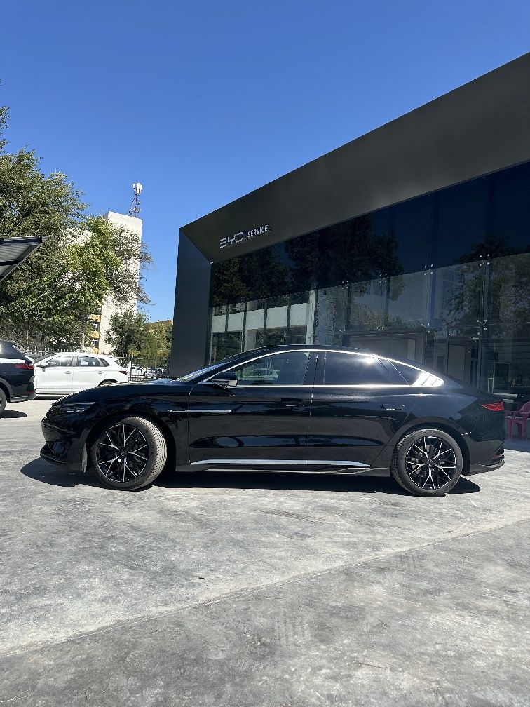 BYD HAN 620 km Dual motor Full Официальный  2025