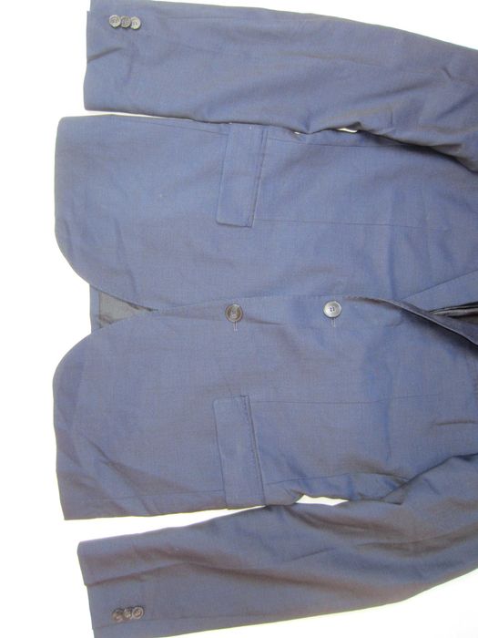 Sacou Hugo Boss,masura M(I,F,G=98),lana virgina,ca nou,fabricat Italia