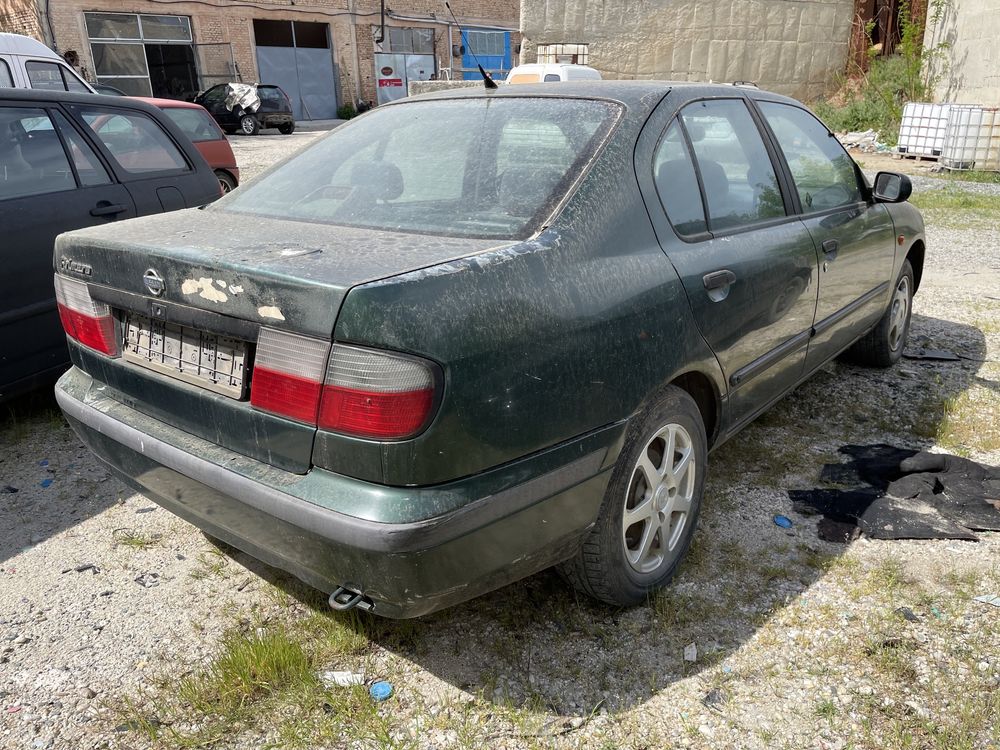 Nissan Primera 1.4 87hp 1997 На Части