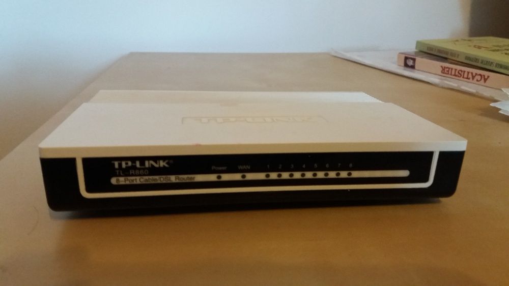 Router 8 porturi TP LINK,