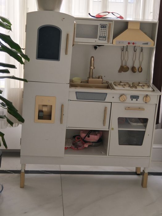 Продам кухню детскую