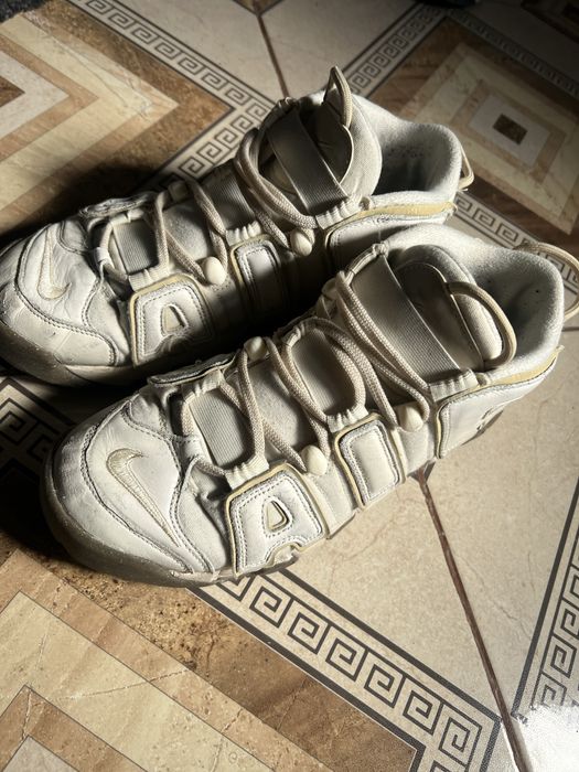 Vand Nike air uptempo marime 42 nu au bule sparte