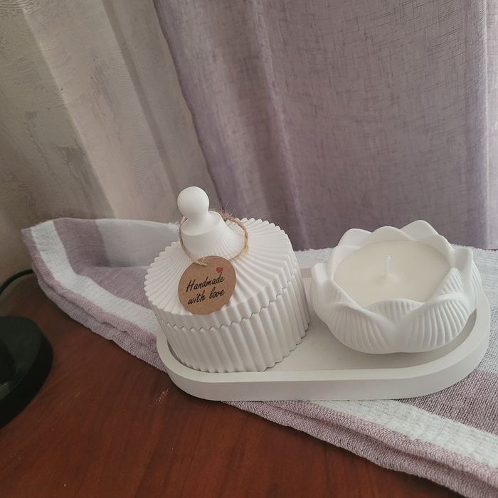 Кутийка за бижута ,табличка и свещ