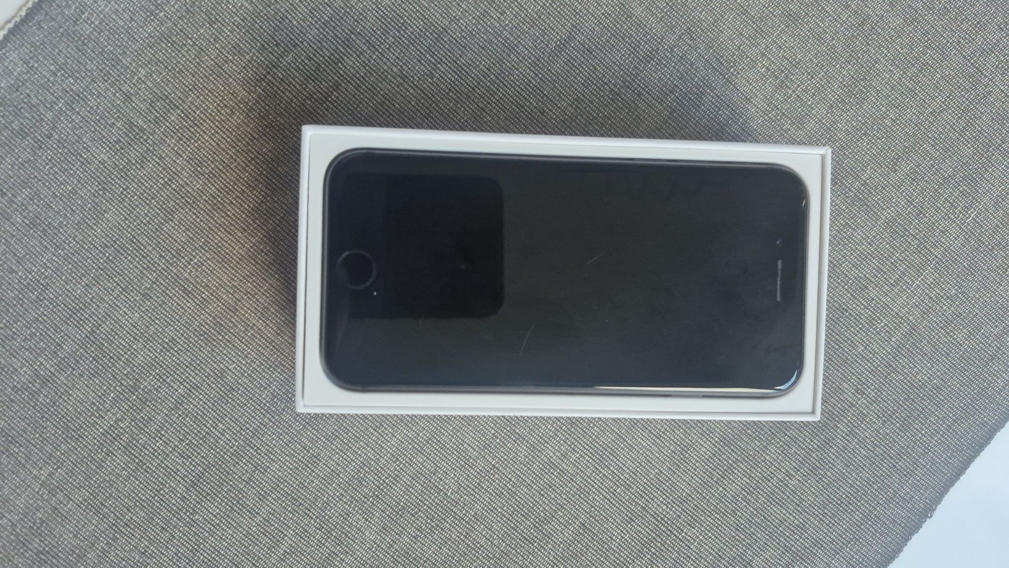 Iphone 8 256 GB, топ състояние, черен